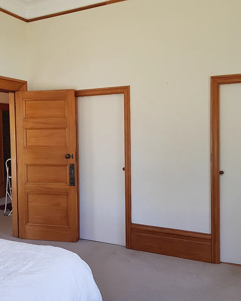 Fitted bedroom wardrobe with drawers and hanging space