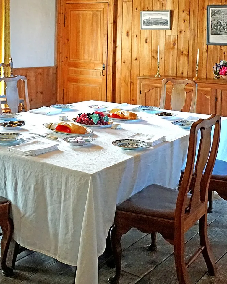 Rug and furniture zoning the kitchen in an open plan