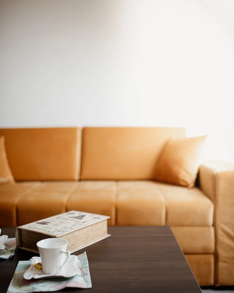 11 Rust Accent Living Room Decor Ideas That Warm Up Any Space