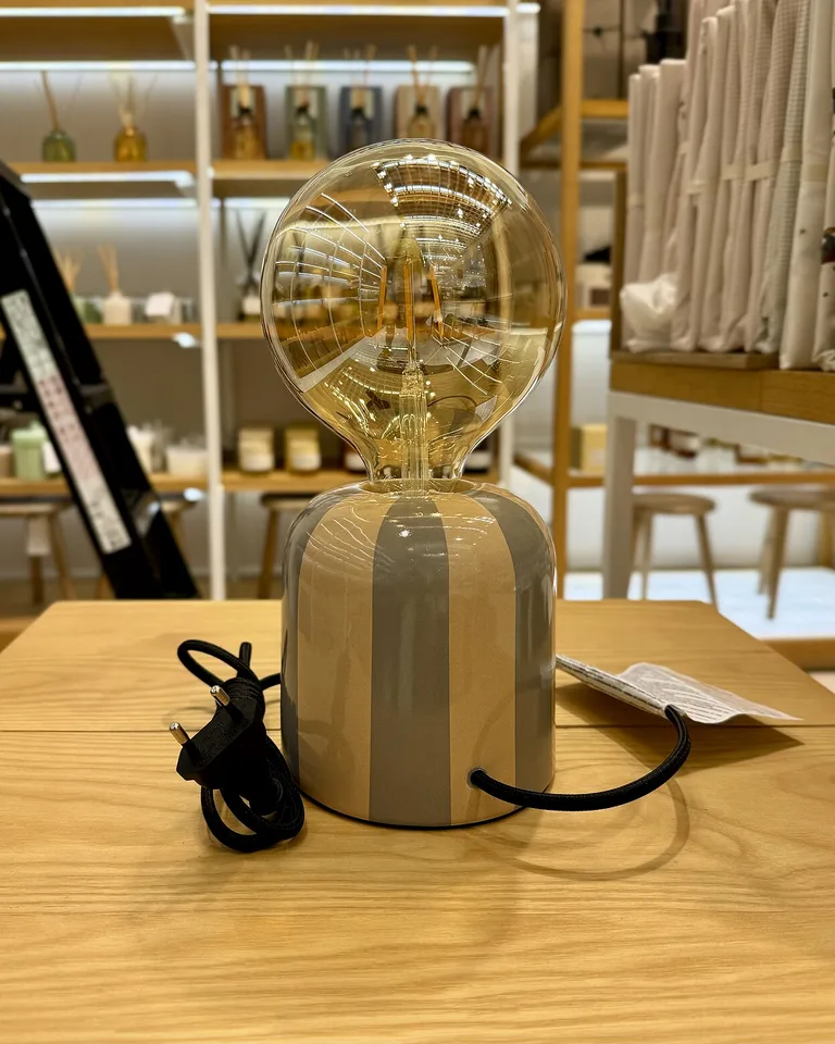Colorful postmodern ceramic table lamp